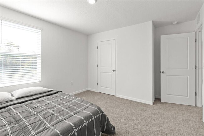 Building Photo - 13691 SW 69th Terrace