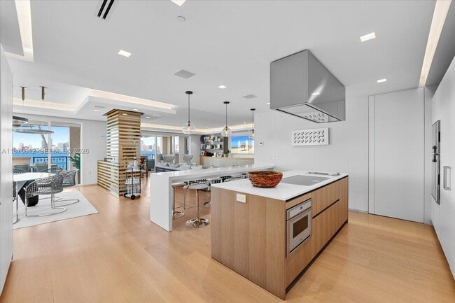 Building Photo - 4921 Fisher Island Dr