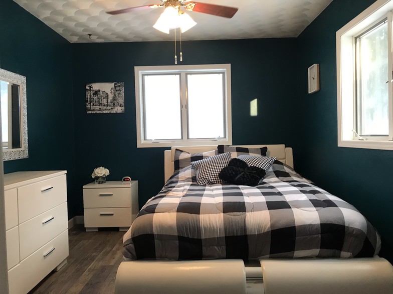 Building Photo - 325 Westbrook Dr