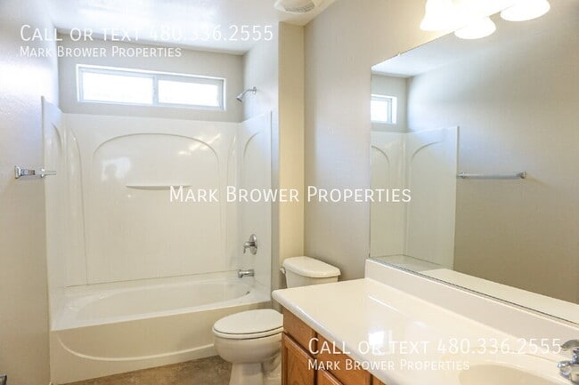 Building Photo - 2892 W Angel Way