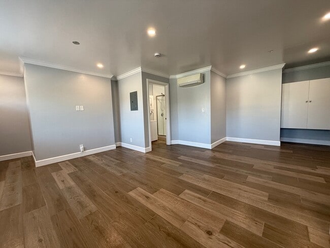 Building Photo - 6112 Travers Way