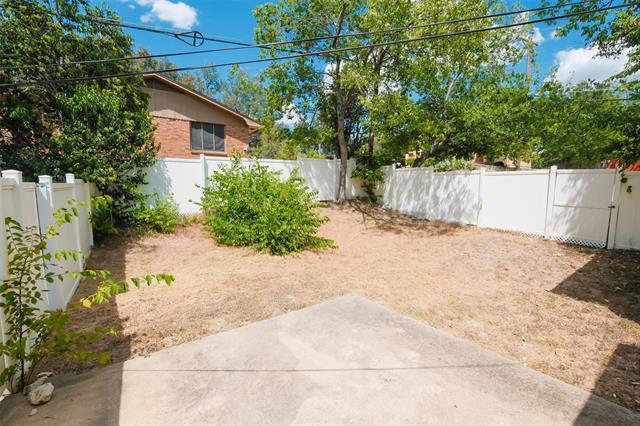 Building Photo - 3900 Dexter Ave