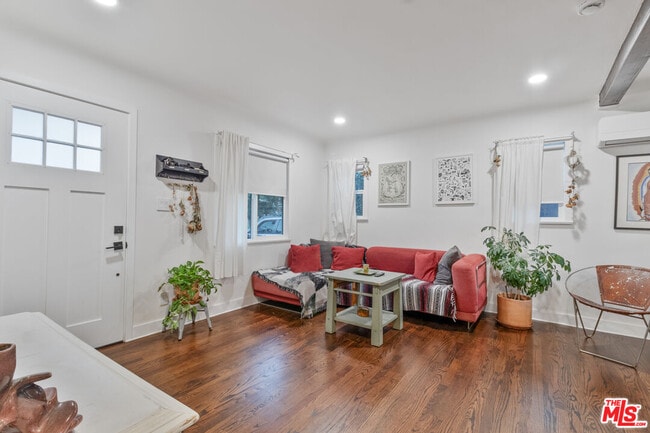 Building Photo - 4914 Malta St