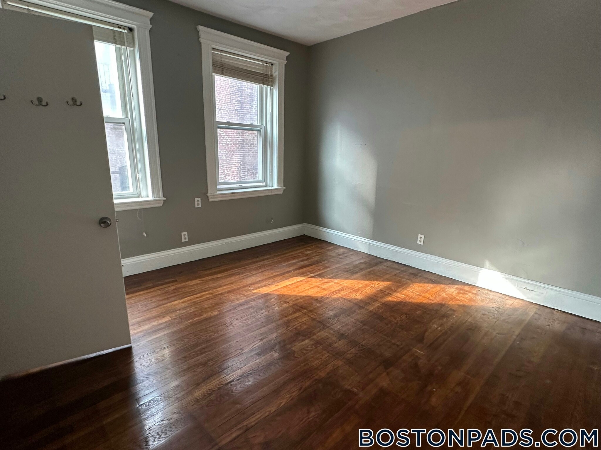 Building Photo - 86 Glenville Ave