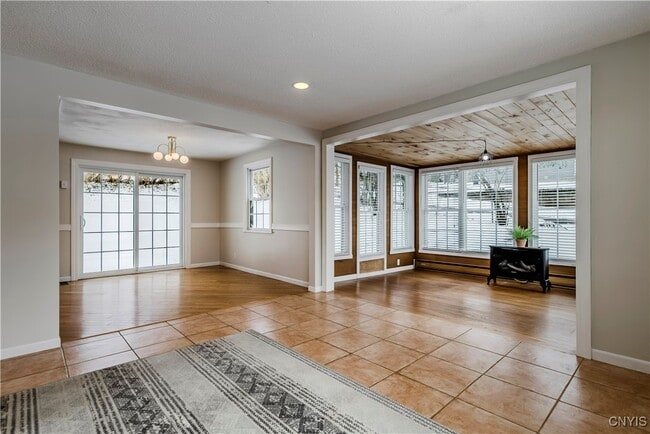 Building Photo - 63 Higby Rd