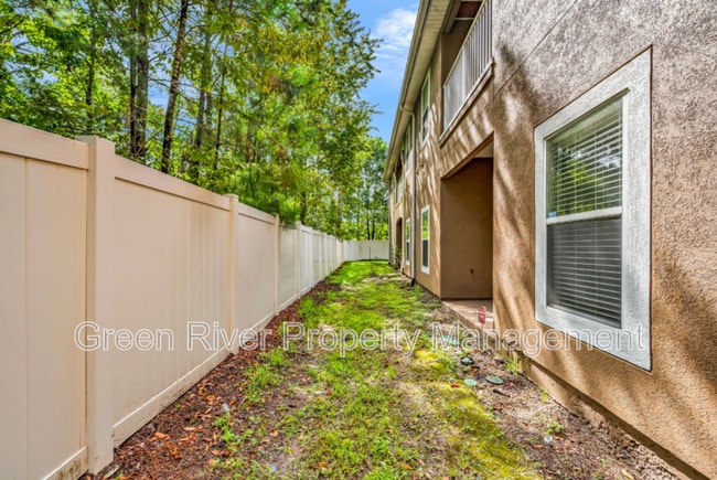 Building Photo - 7920 Merrill Rd