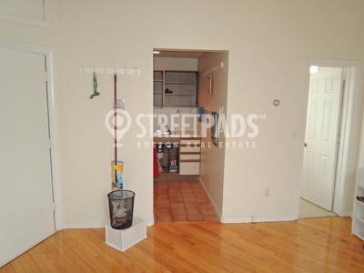 Building Photo - 1 bedroom in Boston MA 02118