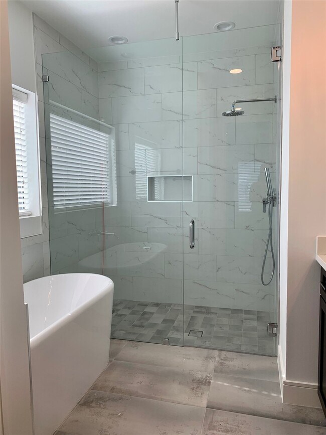 Building Photo - 1505 Malone St