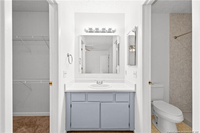 Building Photo - 7241 Avila Dr