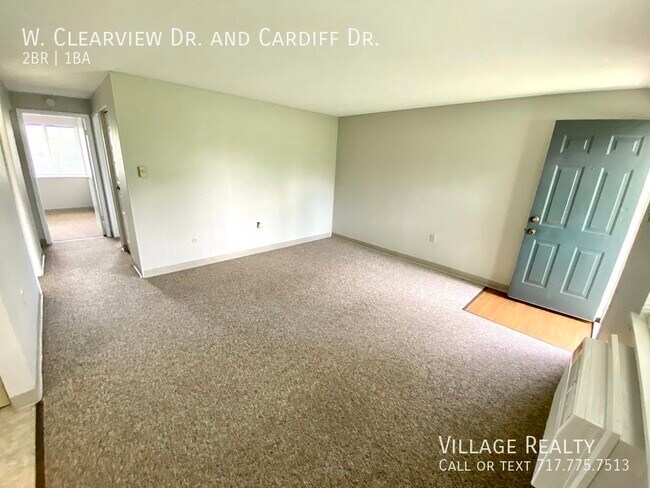 Building Photo - 51 W Clearview Dr