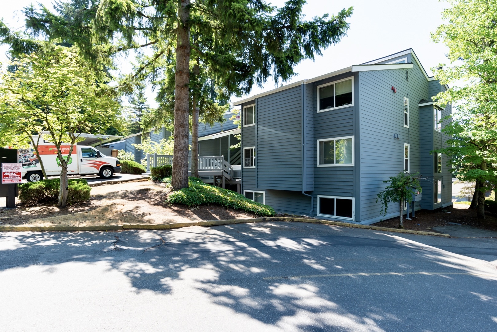 View of the condo building from the outside - 9350 Redmond Woodinville Rd NE