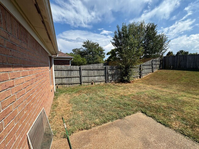 Building Photo - 7081 S Beringer Dr