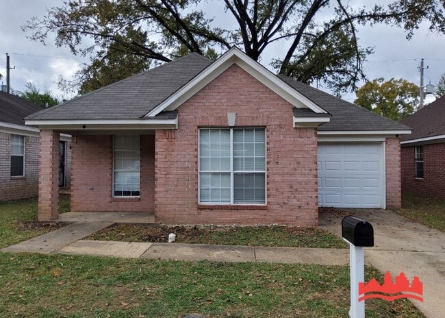 Building Photo - 3035 Meadows Ln