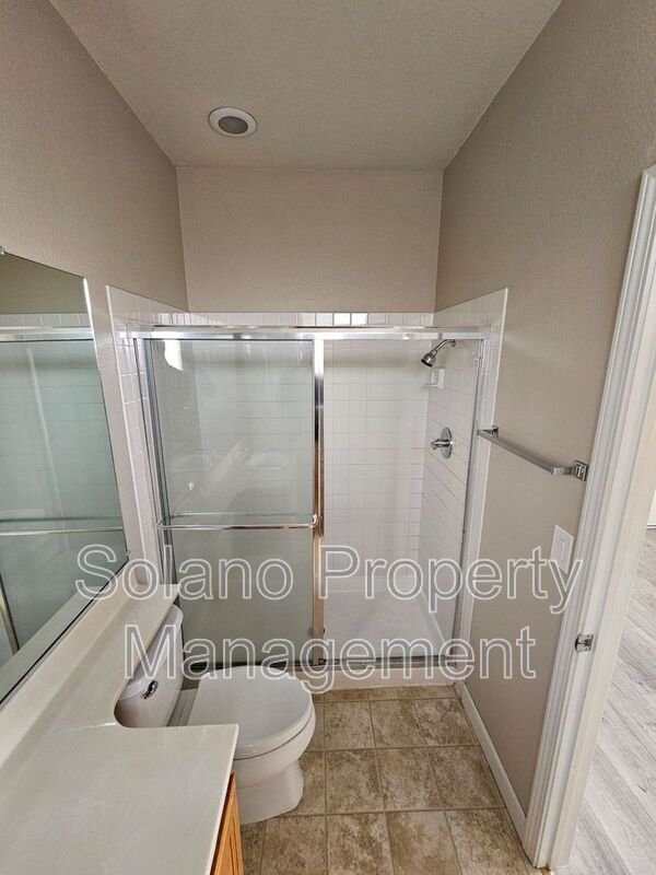 Building Photo - 246 Potrero St