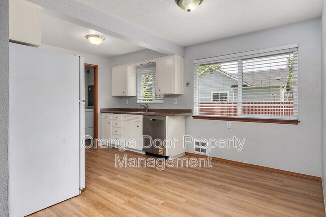 Building Photo - 712 127th St S