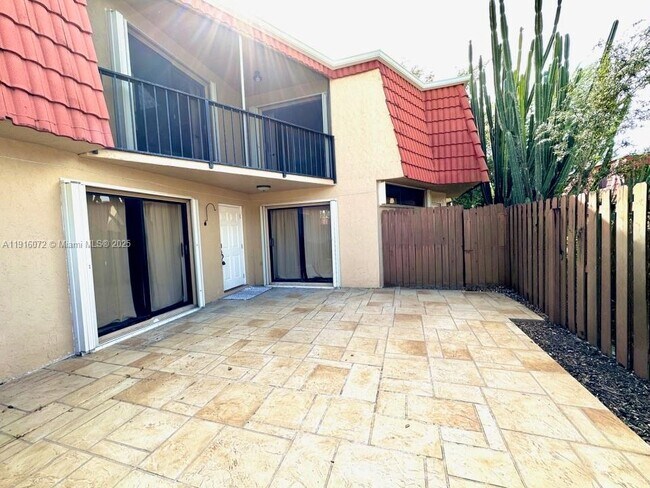 Building Photo - 22970 Oxford Pl