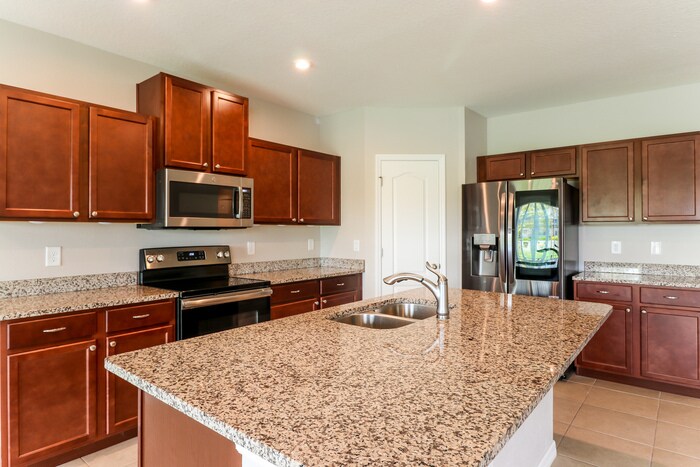 Building Photo - 18523 Hunters Meadow Walk