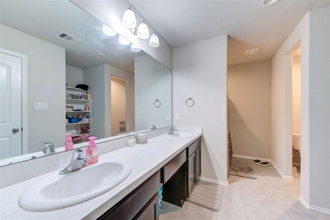 Building Photo - 23726 Bluewood Trace