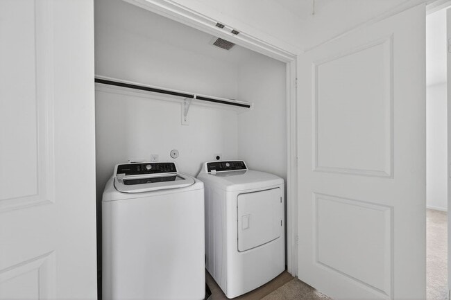 Building Photo - 26719 Prairie Smoke Ln