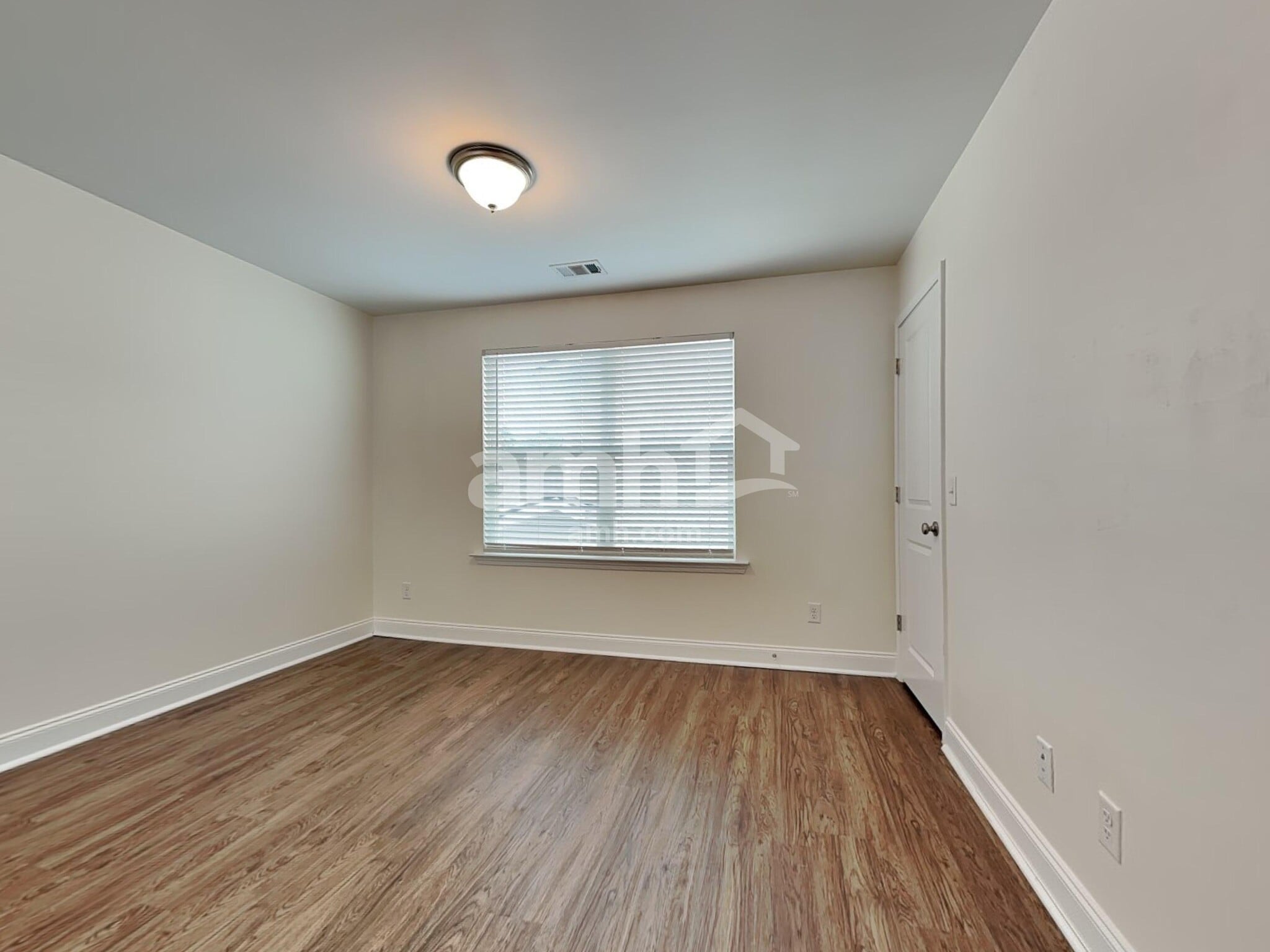 Building Photo - 208 Clearwater Cir