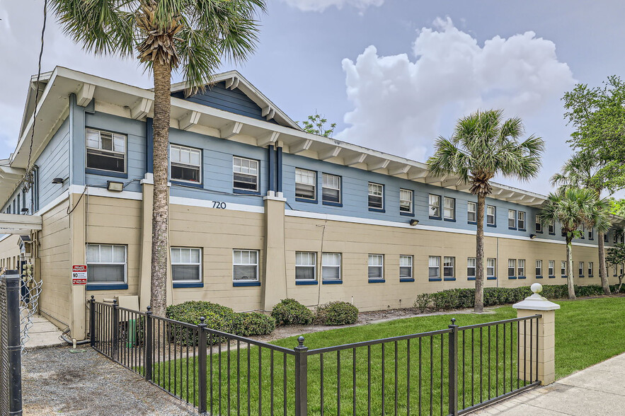 Building Photo - RICHARD ALLEN GARDENS