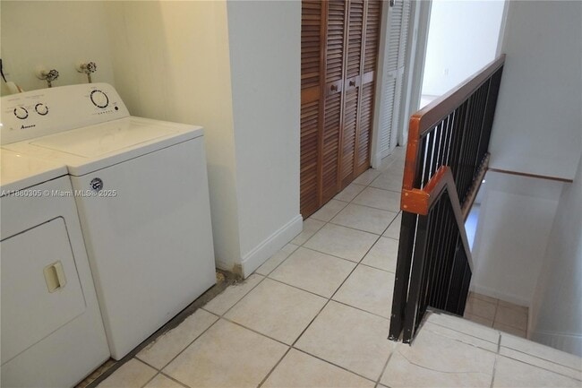 Building Photo - 10104 NW 41st St