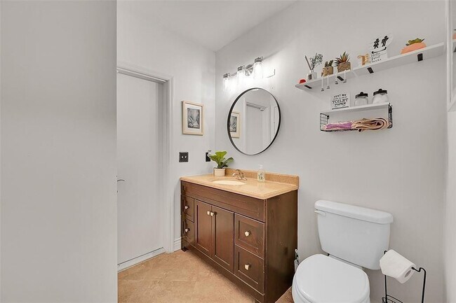 Building Photo - 7501 Red Bay Pl