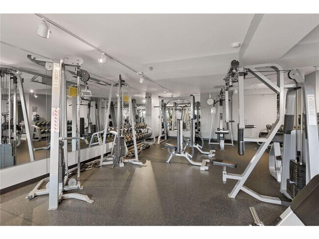 Building Photo - 401 S 1st St