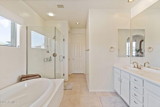 Building Photo - 20802 N Grayhawk Dr