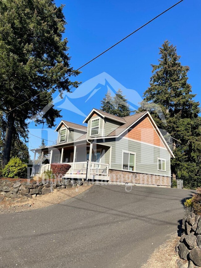 Building Photo - Charming 1 Bedroom Home with Spacious Loft/Bonus Room and Mountain Views