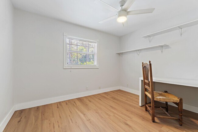Building Photo - 11217 169th Ct N