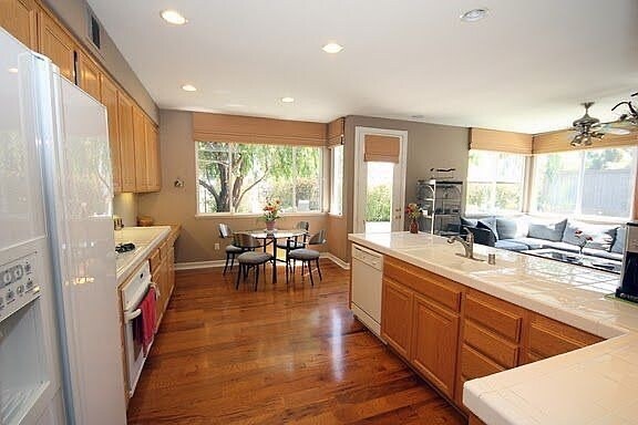 Building Photo - 5504 Foxtail Loop