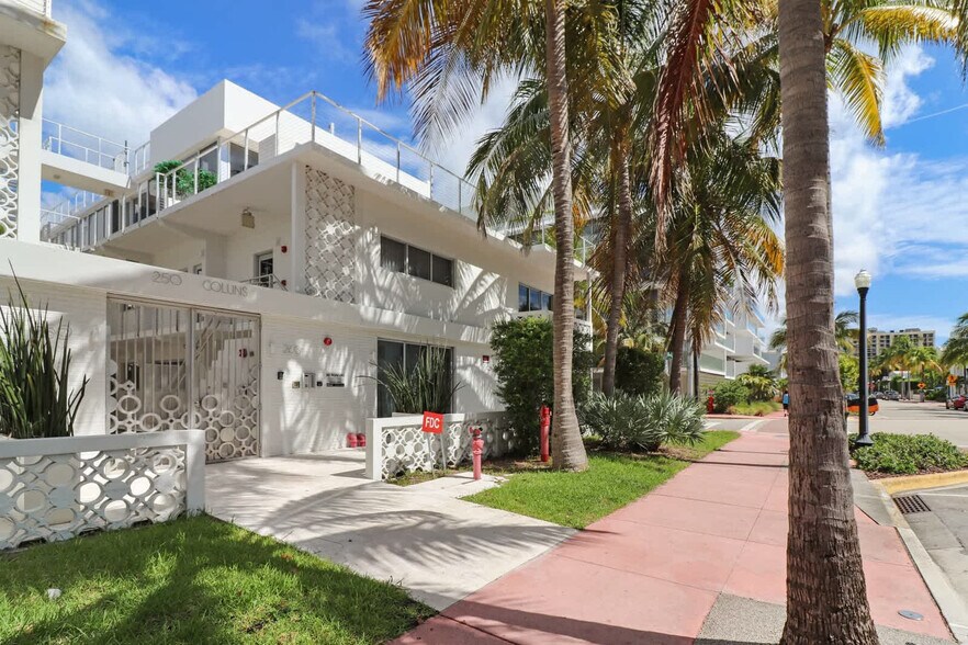 Building Photo - 250 Collins Ave