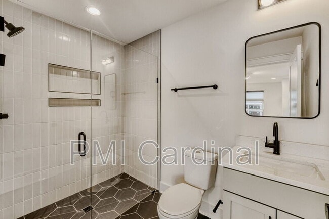 Building Photo - 3121 Colyer Pl