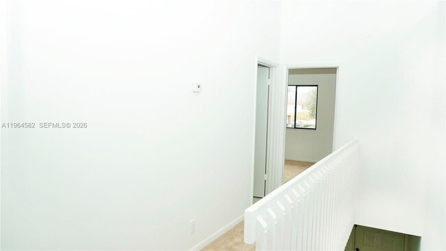 Building Photo - 7041 SW 42nd Pl