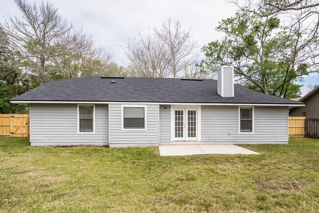 Building Photo - 426 Wheatfield Ct