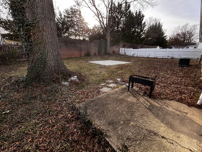 Building Photo - 6703 Cimarron St