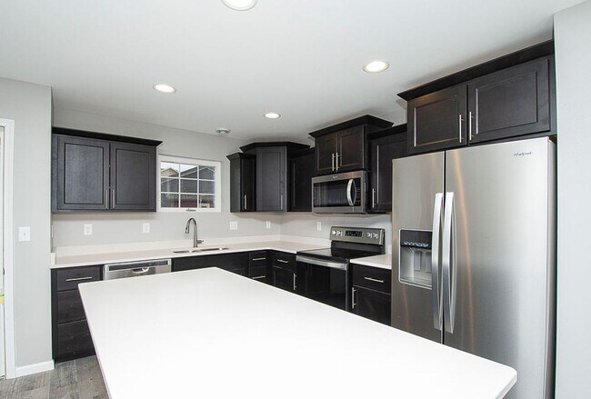 Building Photo - 3822 Scorpio Dr SE