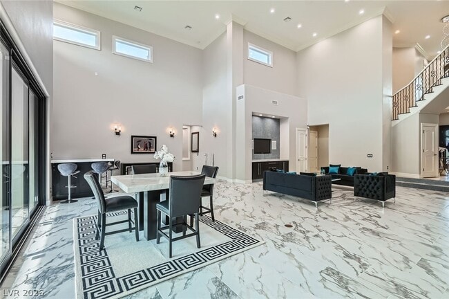 Building Photo - 5367 Secluded Brook Cir