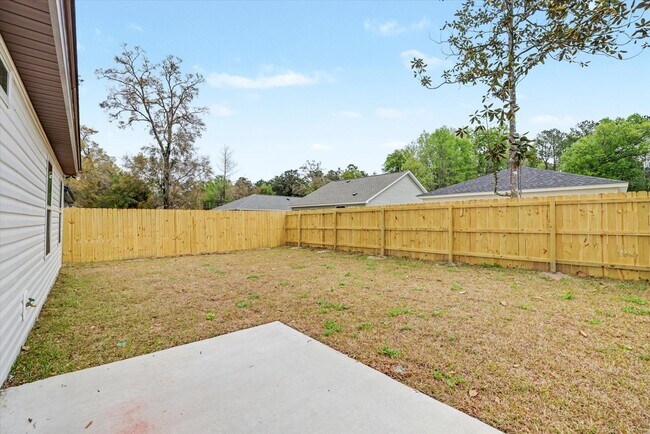 Building Photo - 37 Haida Trail