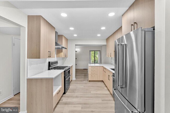 Building Photo - 11545 Hearthstone Ct