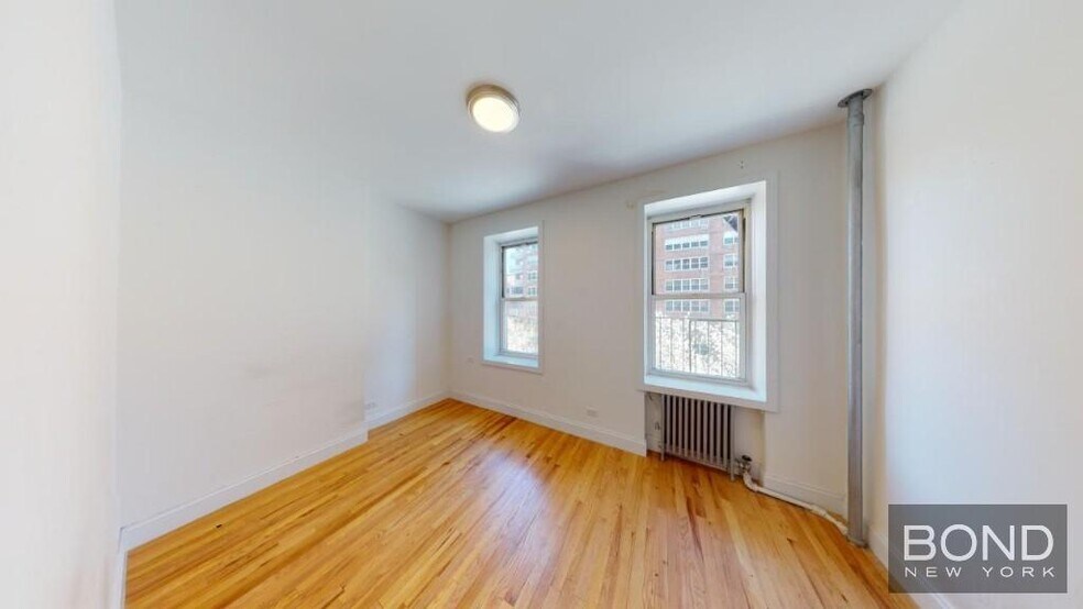 Primary Photo - 1435 First Avenue
