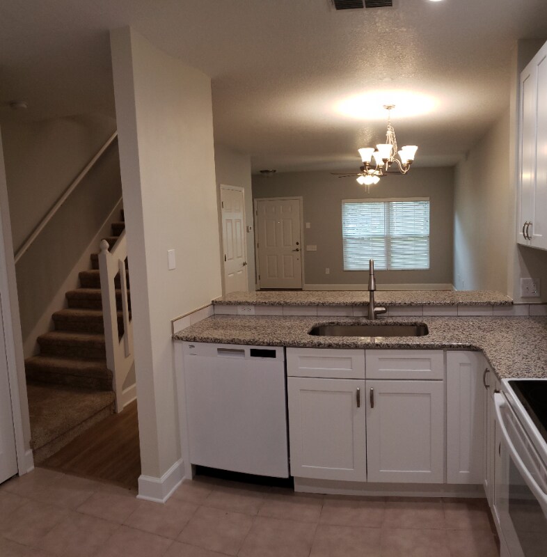 Building Photo - 8671 Hunters Key Cir