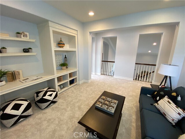 Building Photo - 18 Via Armilla