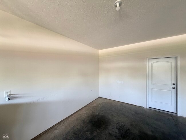 Building Photo - 357 Indigo St