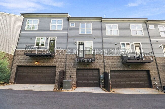 Building Photo - 2145 Noble Townes Wy