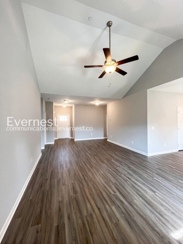 Building Photo - 1105 Prospect Ct