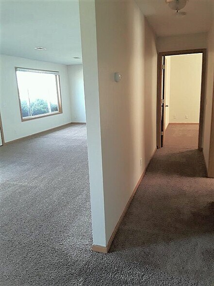 Building Photo - 2102 135th St