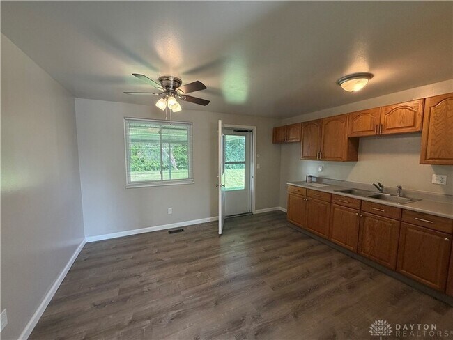 Building Photo - 7280 Cedar Knolls Dr