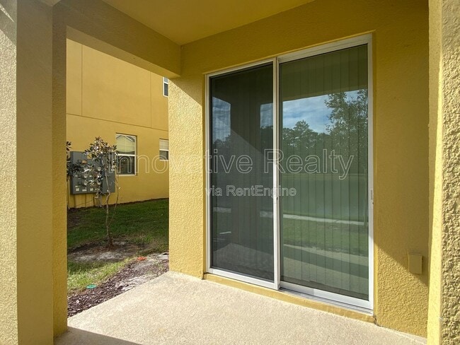 Building Photo - 9348 Tecumseh Dr